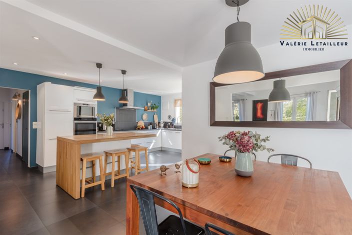 Image No.4-5 Bed House for sale