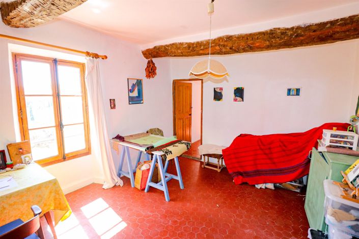 Image No.14-4 Bed House for sale