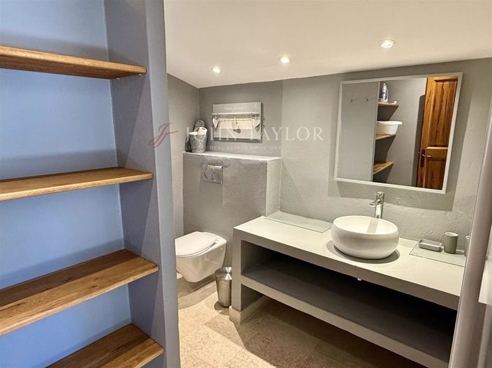 Image No.6-Maison de 7 chambres à vendre à Gordes