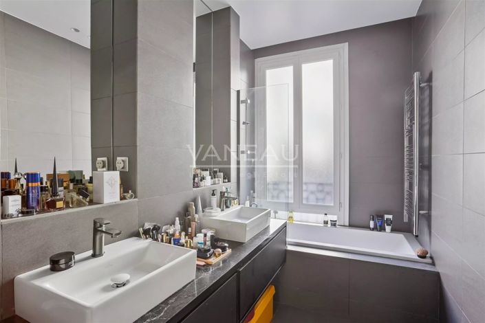 Image No.12-3 Bed Apartment for sale