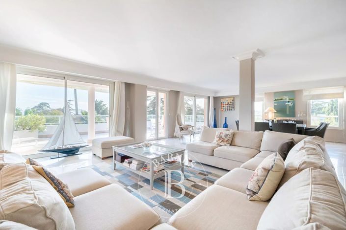 Image No.3-3 Bed Apartment for sale