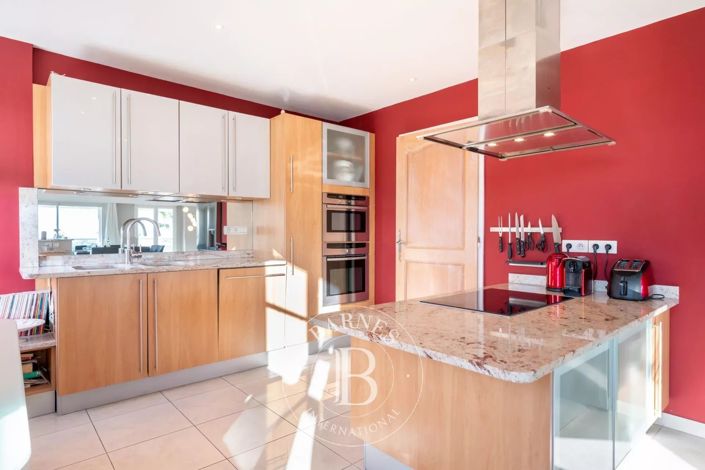 Image No.6-3 Bed Apartment for sale