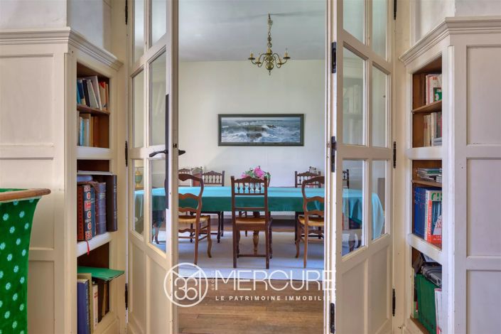 Image No.7-8 Bed House for sale