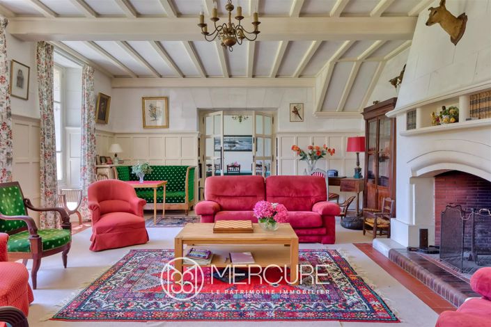 Image No.8-8 Bed House for sale