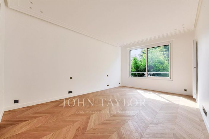 Image No.11-4 Bed Apartment for sale