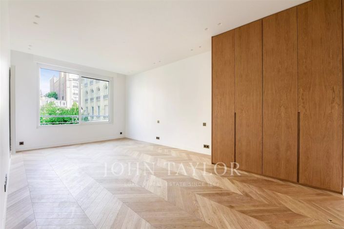 Image No.16-4 Bed Apartment for sale