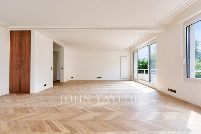 Image No.4-4 Bed Apartment for sale