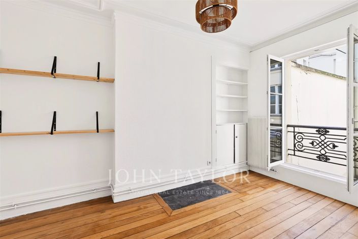 Image No.10-1 Bed Apartment for sale