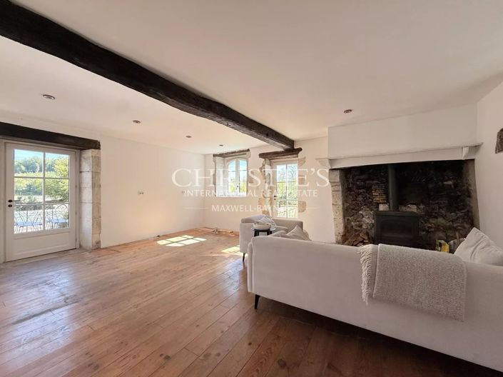 Image No.9-3 Bed House for sale