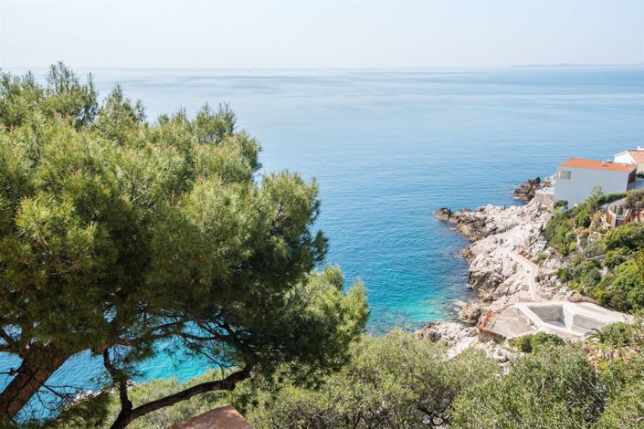 Image No.11-3 Bed House for sale