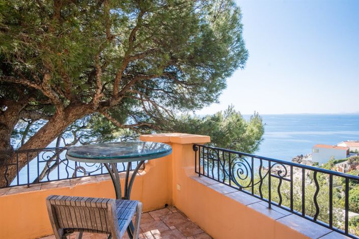 Image No.6-3 Bed House for sale