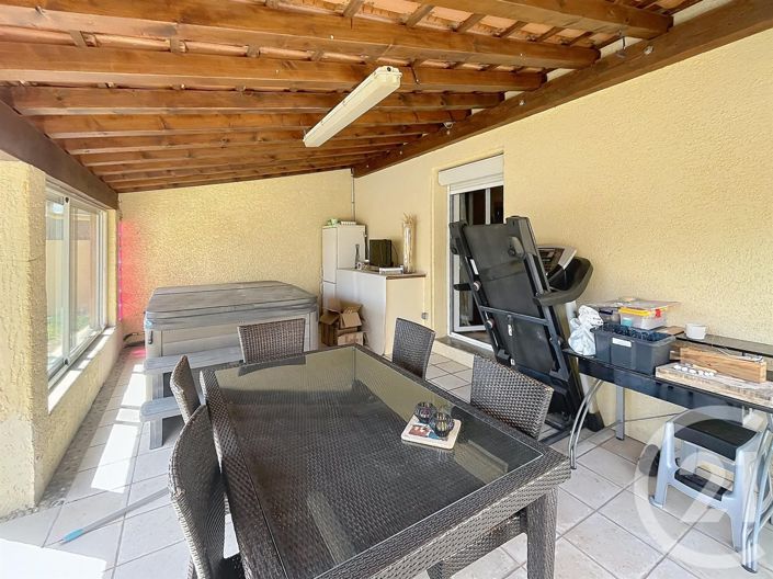 Image No.15-4 Bed House for sale