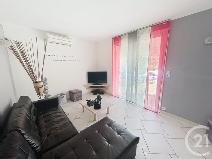 Image No.17-4 Bed House for sale