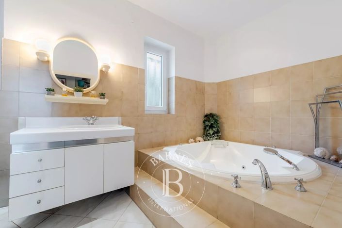 Image No.10-Maison de 6 chambres à vendre à Roquefort-les-Pins