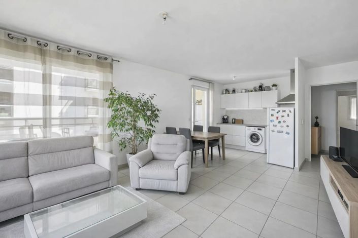 Image No.3-2 Bed Apartment for sale