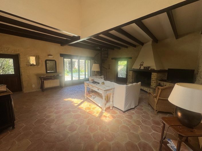 Image No.7-4 Bed House for sale