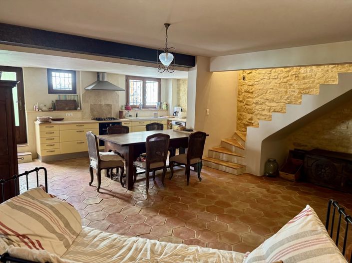 Image No.8-4 Bed House for sale