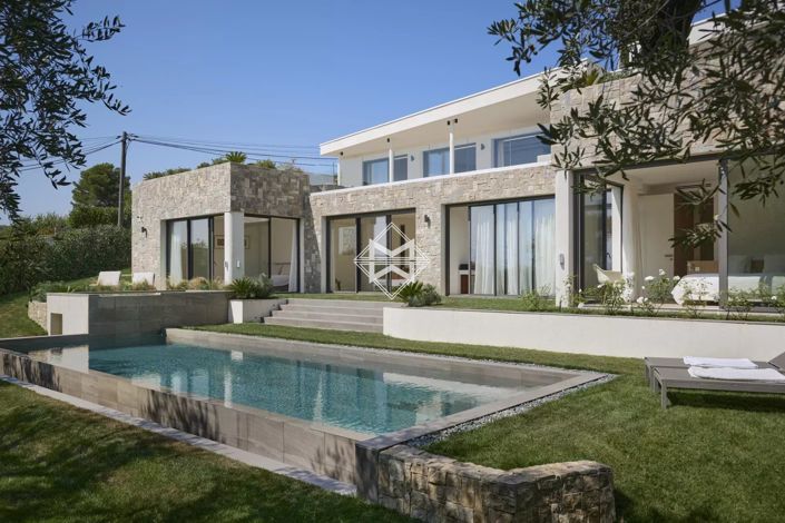 Image No.16-5 Bed House for sale