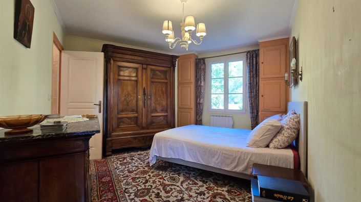 Image No.11-3 Bed House for sale