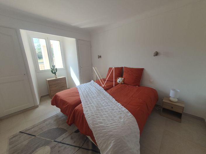 Image No.16-4 Bed House for sale