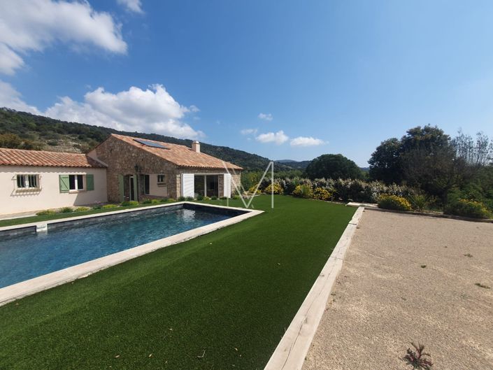 Image No.18-4 Bed House for sale