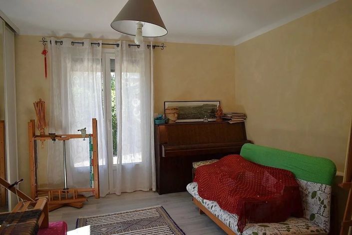 Image No.6-3 Bed House for sale