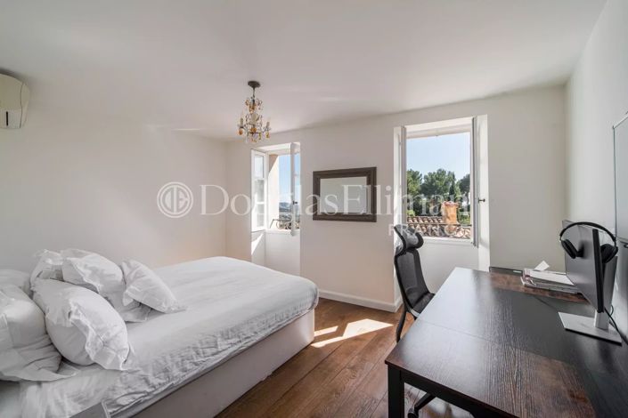 Image No.10-3 Bed Apartment for sale