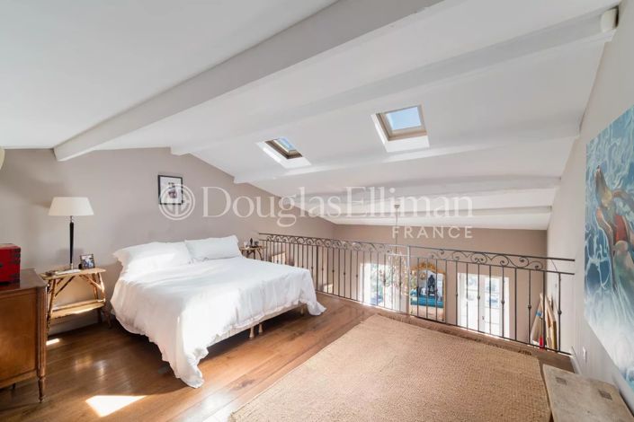 Image No.8-3 Bed Apartment for sale