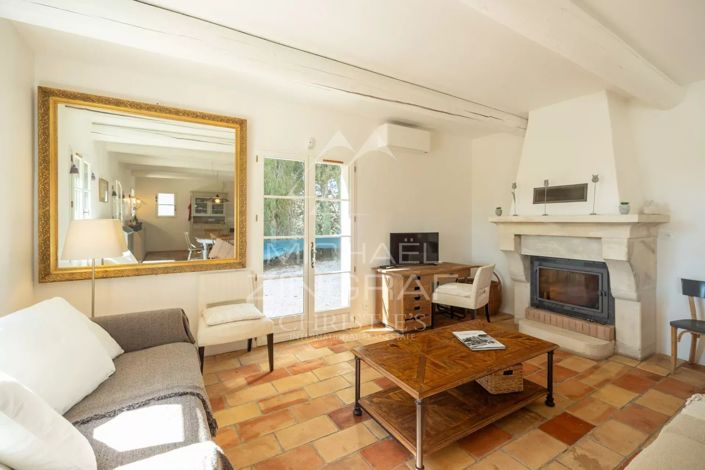 Image No.6-4 Bed House for sale