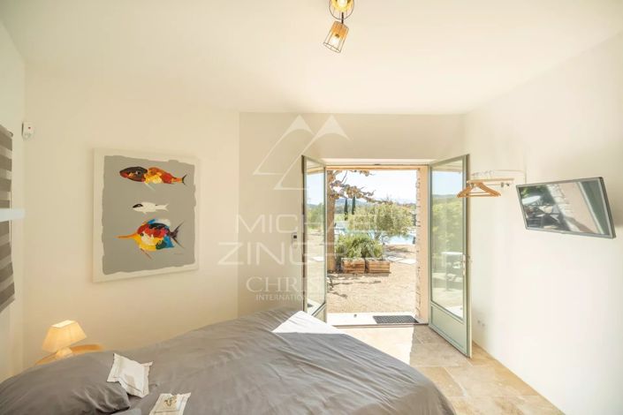 Image No.7-4 Bed House for sale