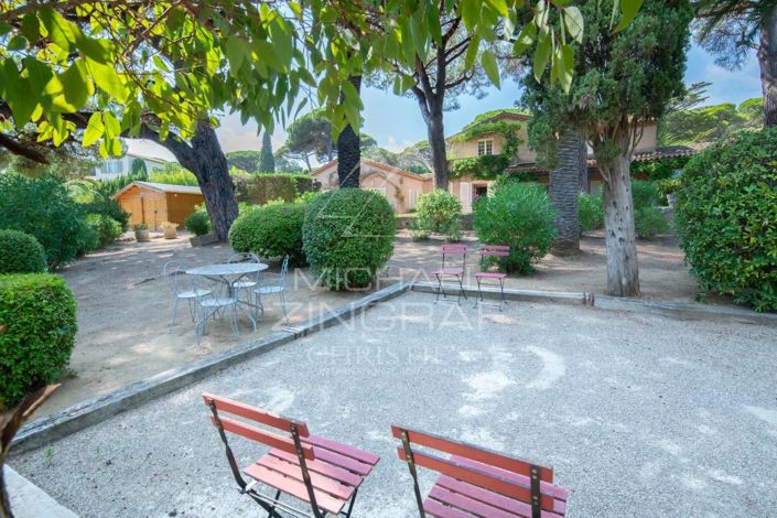 Image No.17-4 Bed House for sale