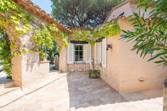 Image No.20-4 Bed House for sale