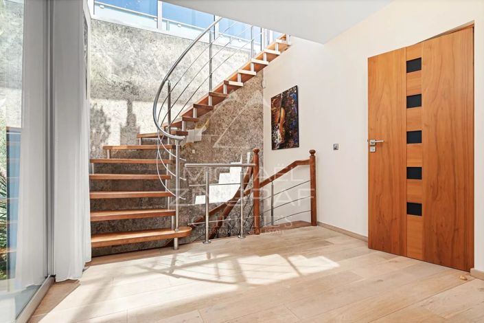 Image No.11-4 Bed House for sale