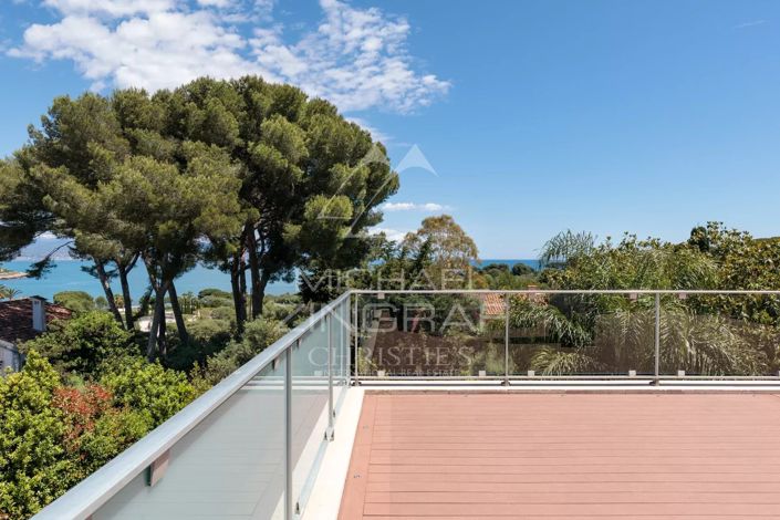 Image No.15-4 Bed House for sale