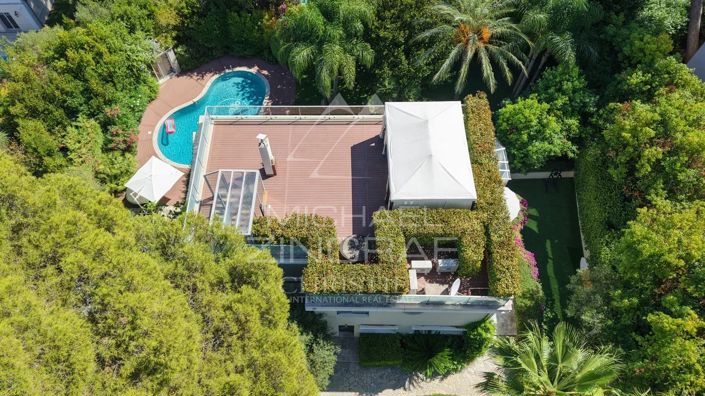 Image No.2-4 Bed House for sale