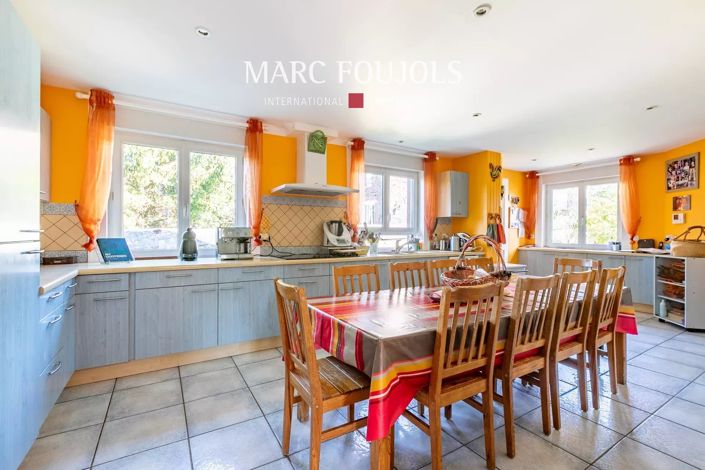 Image No.13-11 Bed House for sale