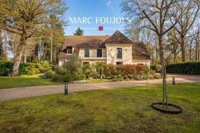 1 - Lamorlaye, House