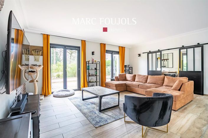 Image No.19-5 Bed House for sale