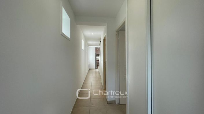 Image No.11-4 Bed House for sale