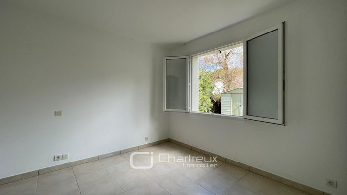 Image No.16-4 Bed House for sale