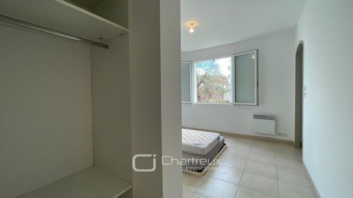 Image No.25-4 Bed House for sale