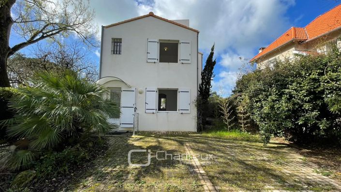 Image No.3-4 Bed House for sale