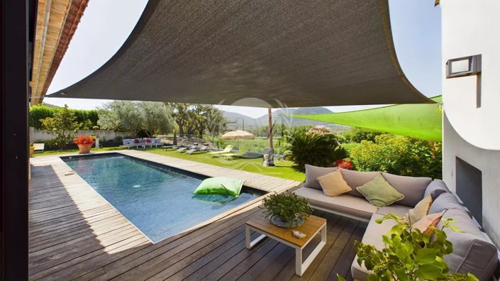 Image No.14-3 Bed House for sale