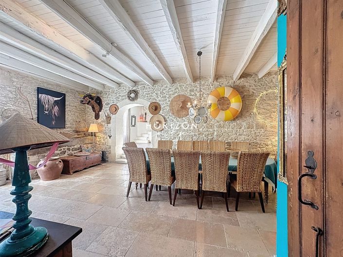 Image No.29-8 Bed Property for sale