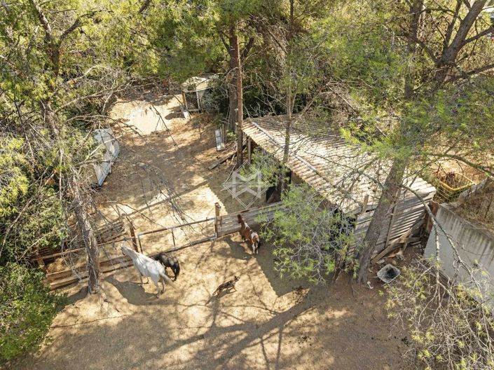 Image No.16-7 Bed House for sale