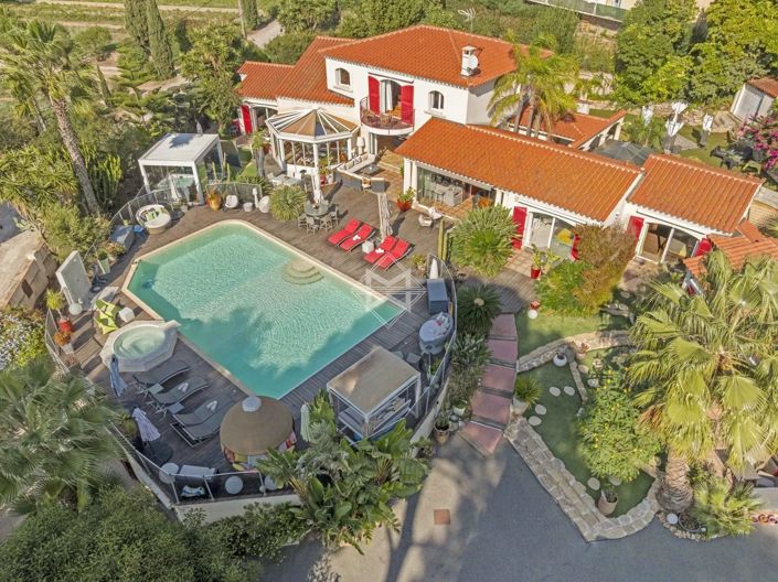 Image No.3-Maison de 7 chambres à vendre à Carqueiranne