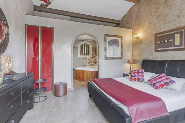 Image No.9-Maison de 7 chambres à vendre à Carqueiranne