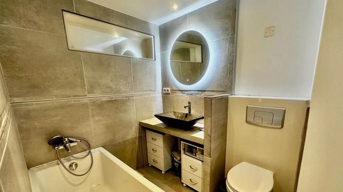 Image No.11-2 Bed Apartment for sale