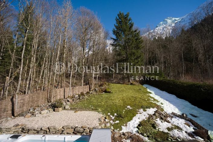 Image No.15-3 Bed House for sale