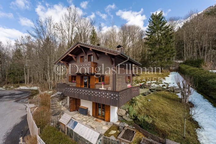 Image No.17-3 Bed House for sale